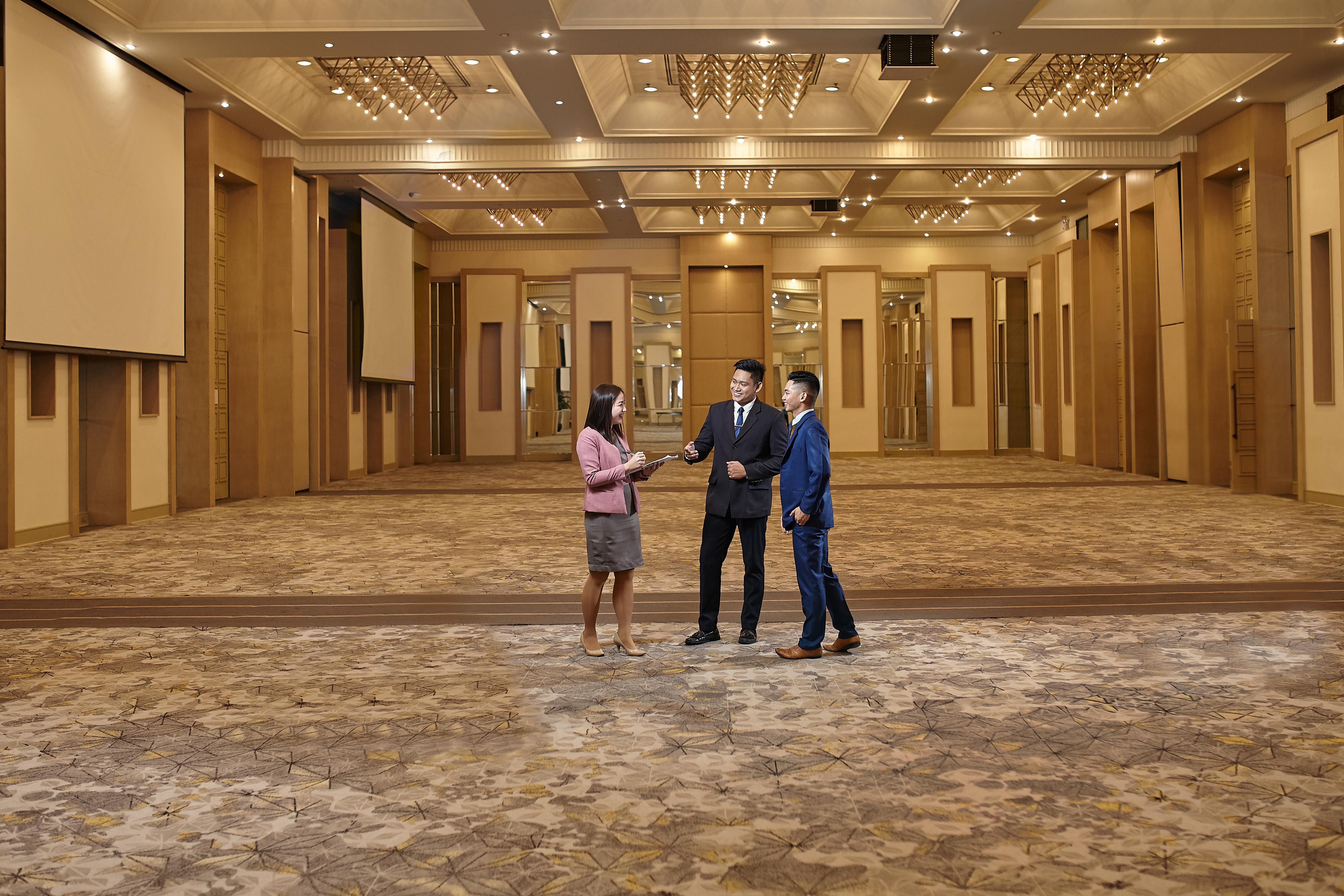 克拉克奎斯特Plus酒店&会议中心 Clark Field 外观 照片